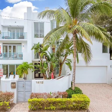4-Bed + Den With Pool In Las Olas Ft Lauderdale